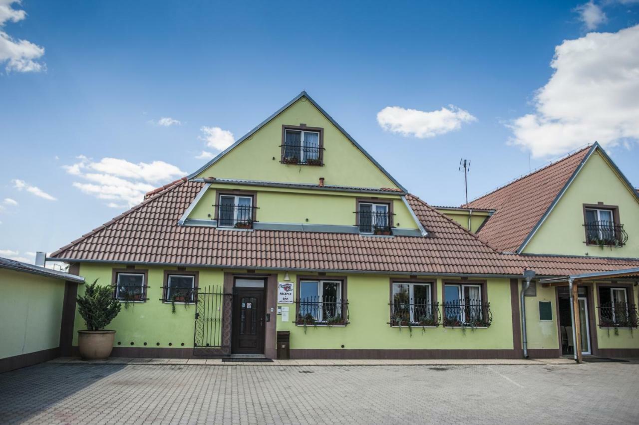 Penzion Eden Znojmo Exterior photo